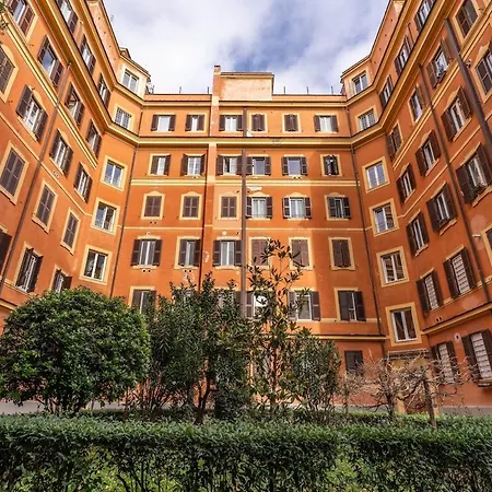 2 Bedroom Flaminio Vignola