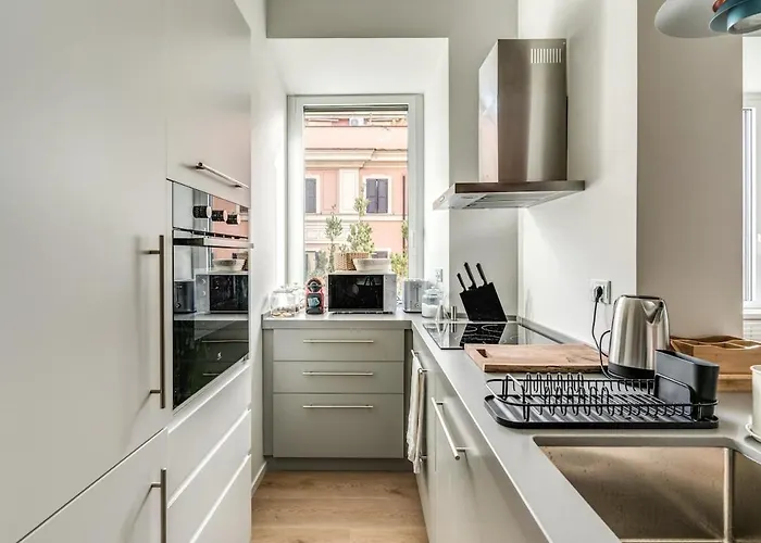 2 Bedroom Flaminio Vignola Апартаменты Рим