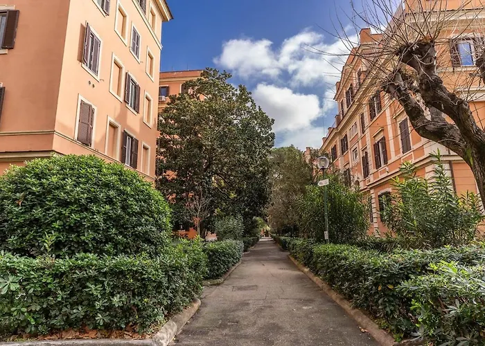 2 Bedroom Flaminio Vignola Апартаменты Рим
